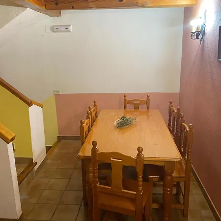 Casa Alta 14 B * Palanques